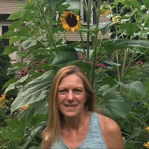 Meet your Posher, Caroline